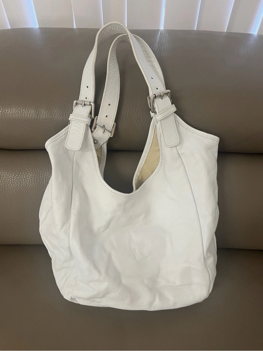 Classic White Leather Shoulder Bag - Women's Tote